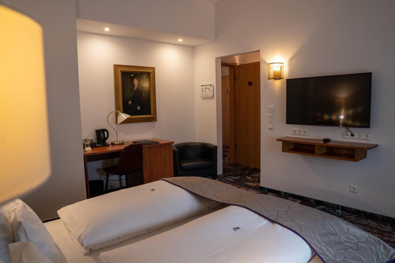 Hotel Etol 3*